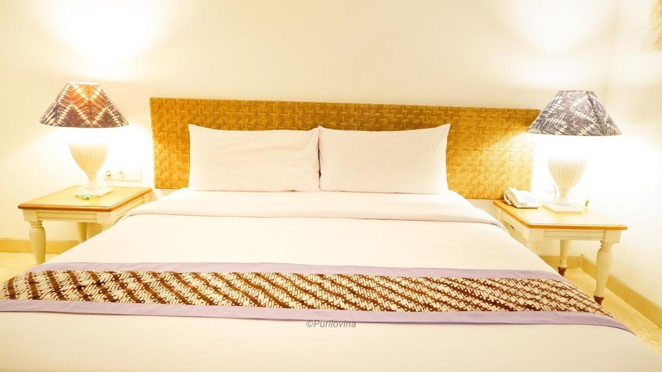 Puri Lovina Hotel Buitenkant foto
